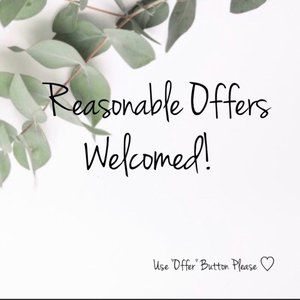 MAKE ME AN OFFER👛👗👙🛍👠